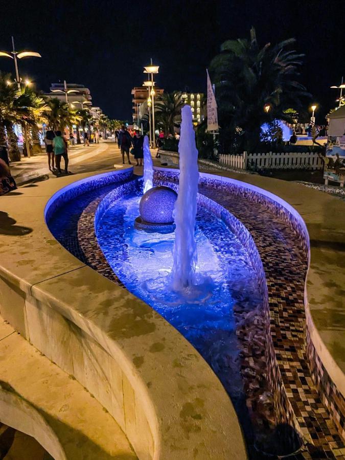 Appartamento Vista Mare Мисано Адриатико Екстериор снимка